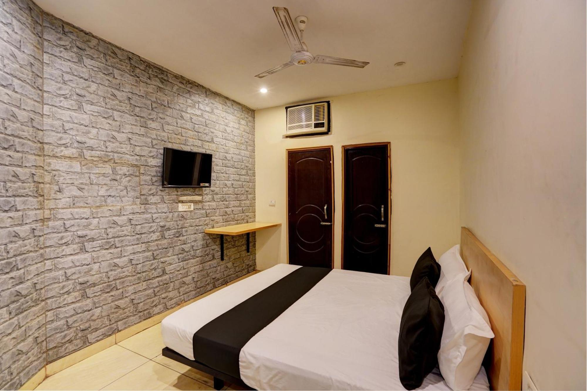 Hotel O Blue Vibes Мератх Экстерьер фото