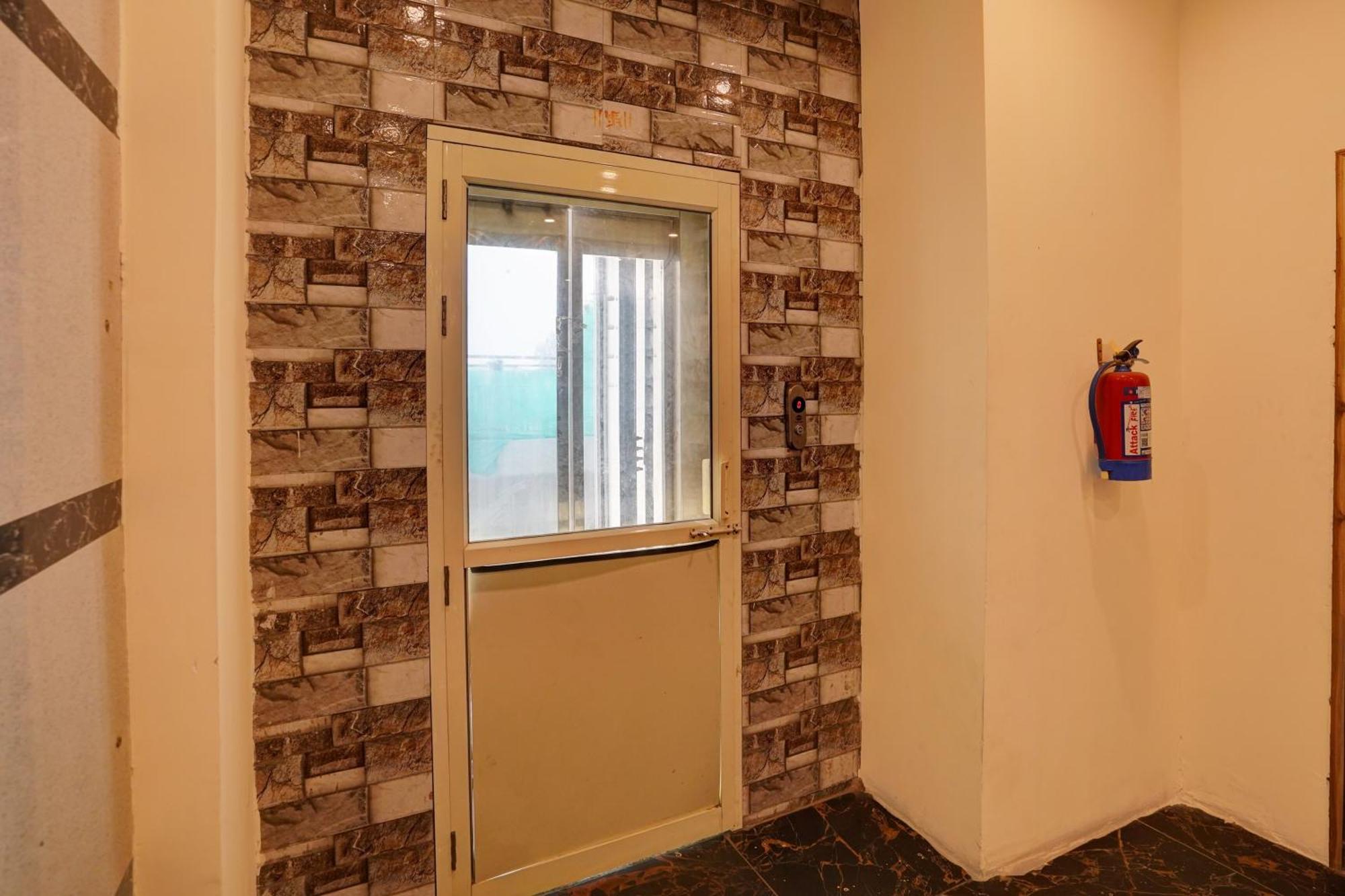 Hotel O Blue Vibes Мератх Экстерьер фото