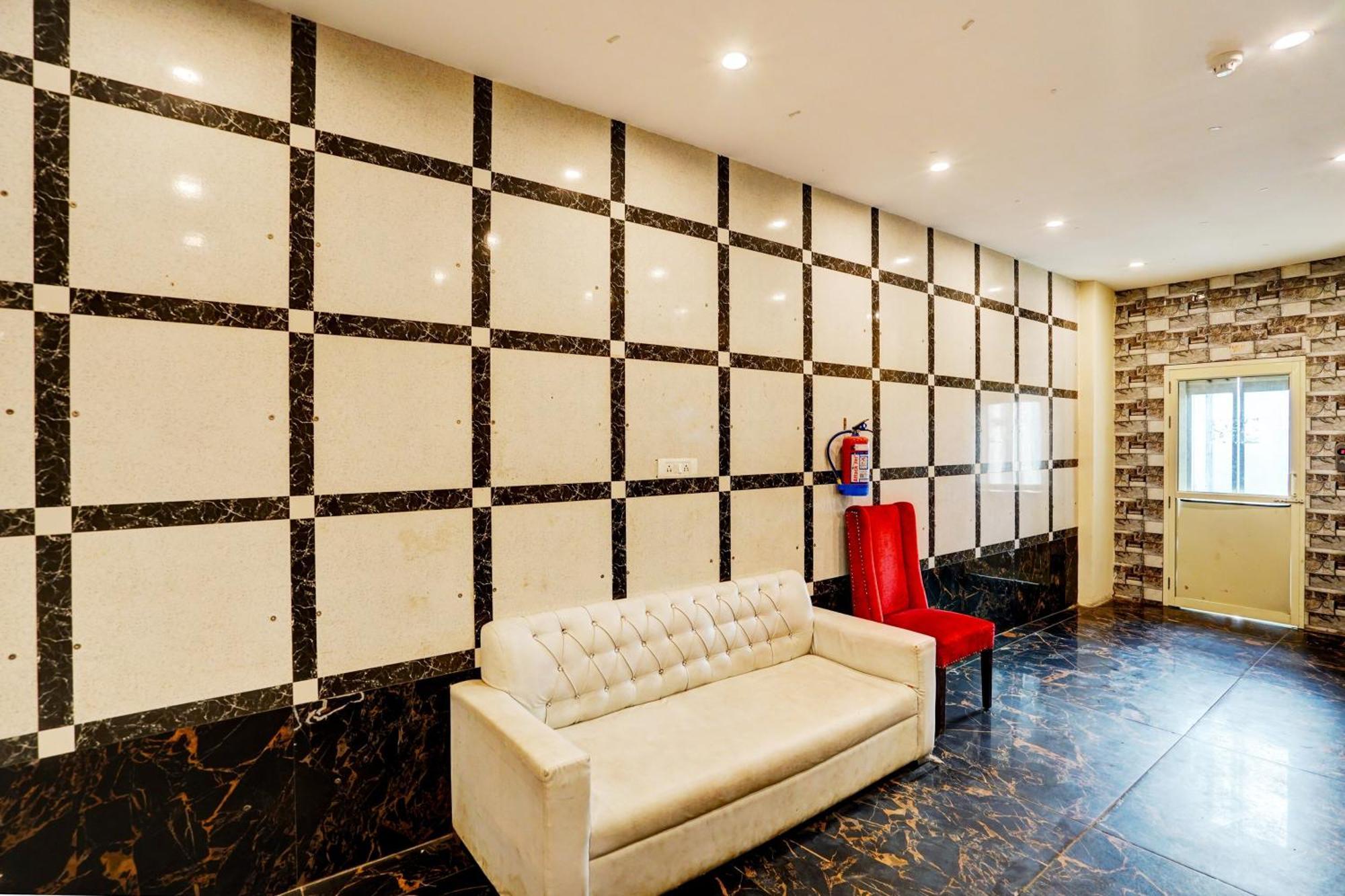 Hotel O Blue Vibes Мератх Экстерьер фото
